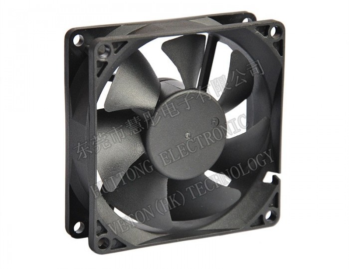 直流风扇HTD07025（70*70*25mm)